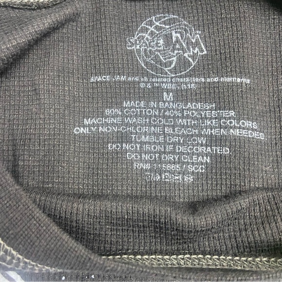 Space Jam Long Sleeve Medium Black Waffle Knit Shirt Tee Daffy Duck Bugs Bunny - Picture 4 of 6